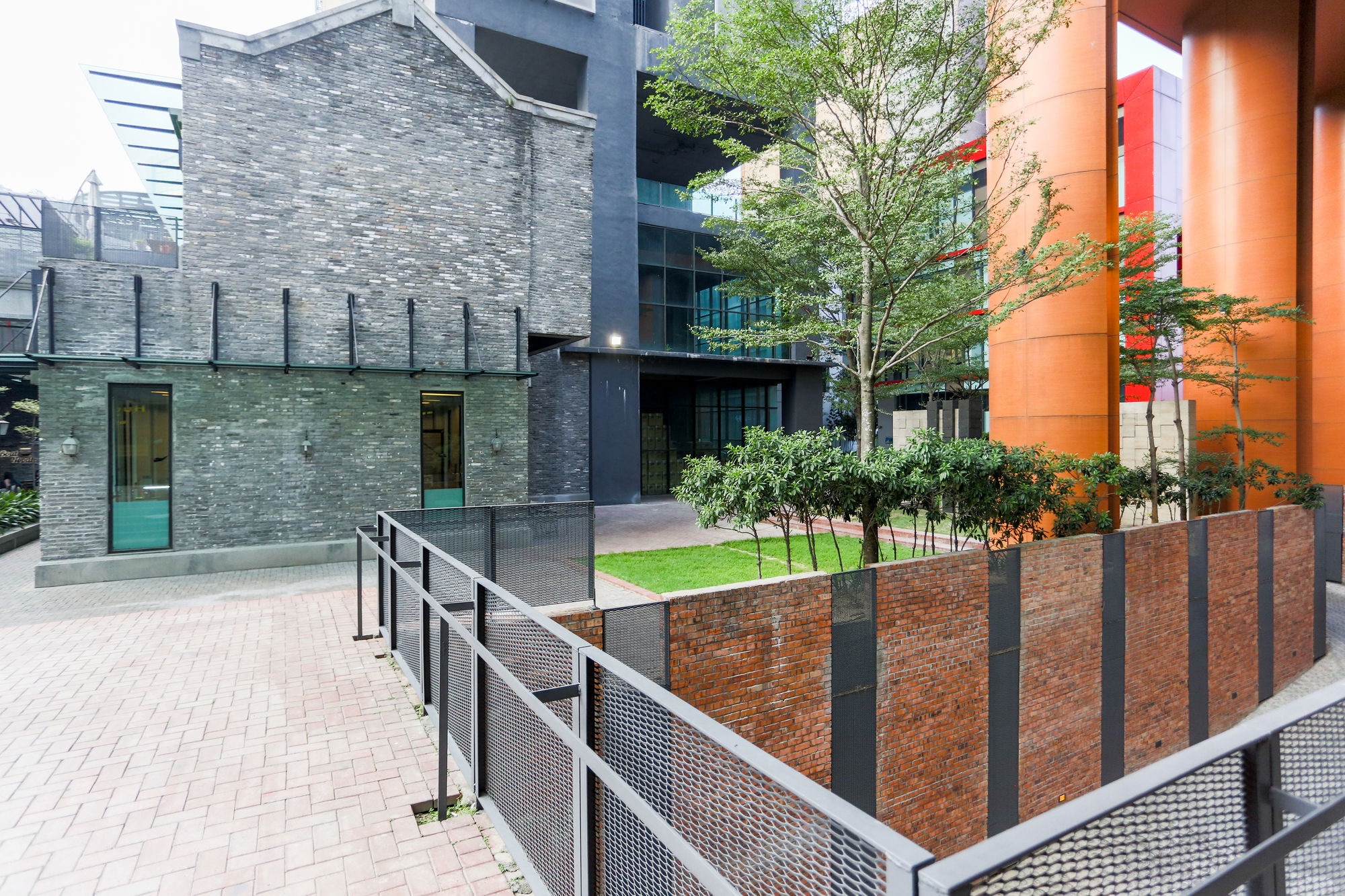 The 12 Suites @ Empire Damansara Petaling Jaya Exterior foto